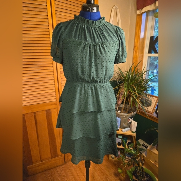 Monteau Forest Green Tiered Midi Dress - Picture 3 of 4